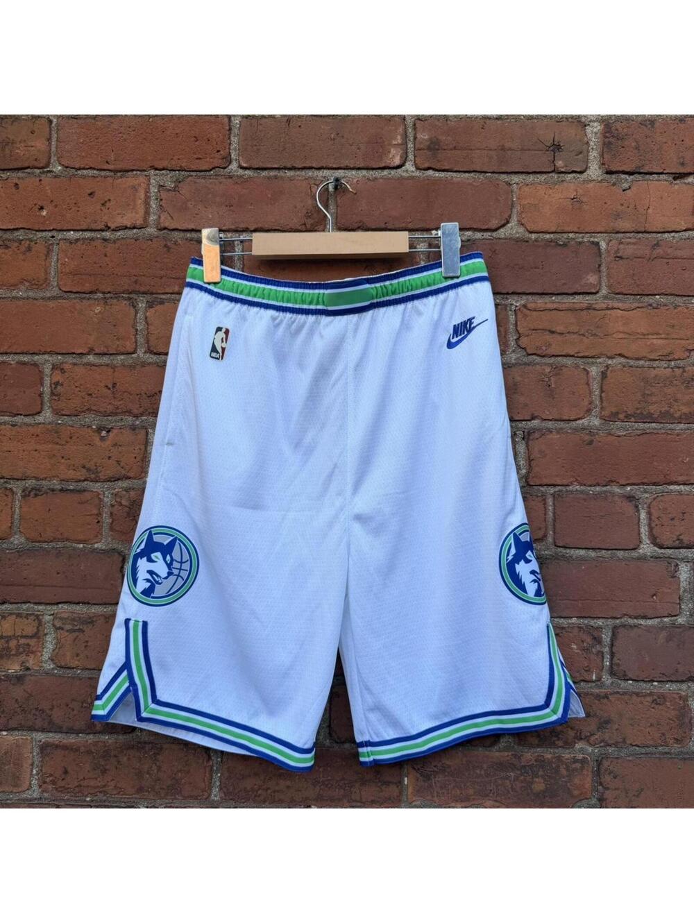 Minnesota timberwolves Nike engineered basketball shorts NWT